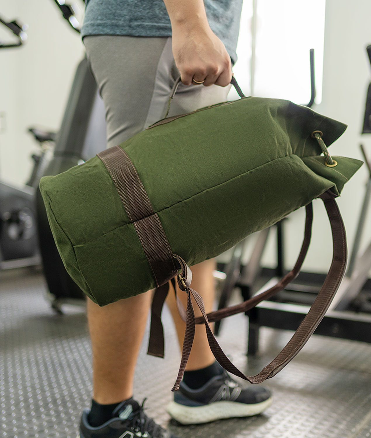Mochila para Academia em Couro e Lona Tubular